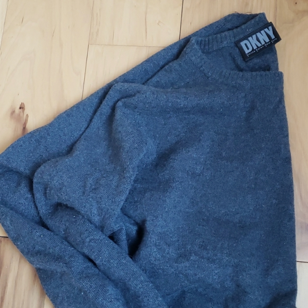 DKNY Cashmere/Angora sweater
